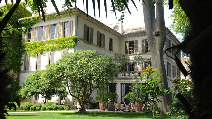 La Divine Comédie maison d'hôte très particulière grandes suites spa très privé centre-ville d’Avignon maisons d'hôte de luxe 